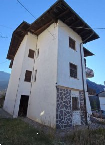appartamento in vendita a Pieve di Cadore in zona Sottocastello