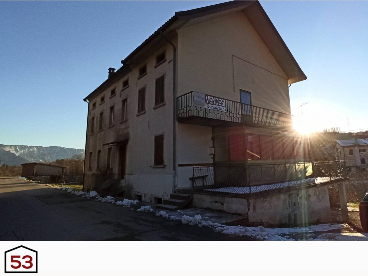 casa indipendente in vendita a Ponte nelle Alpi in zona Paiane