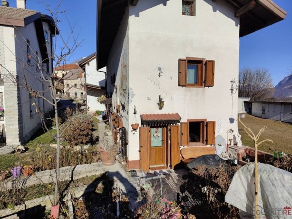casa indipendente in vendita a Ponte nelle Alpi in zona Roncan