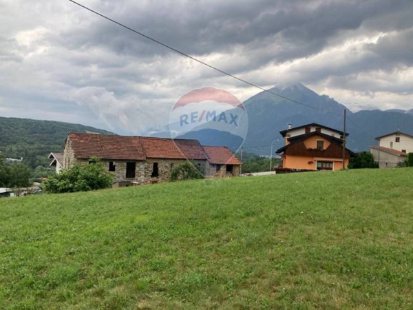 casa indipendente in vendita a Ponte nelle Alpi in zona Reveane