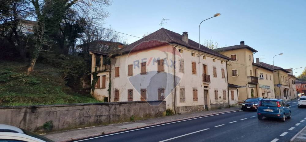 casa indipendente in vendita a Ponte nelle Alpi in zona Cadola