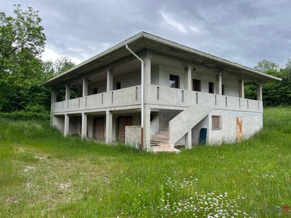 casa indipendente in vendita a Ponte nelle Alpi