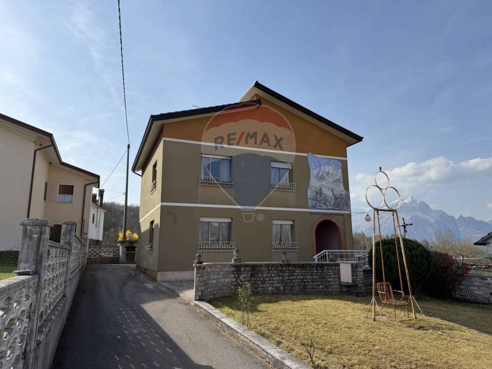 casa indipendente in vendita a Ponte nelle Alpi in zona Quantin