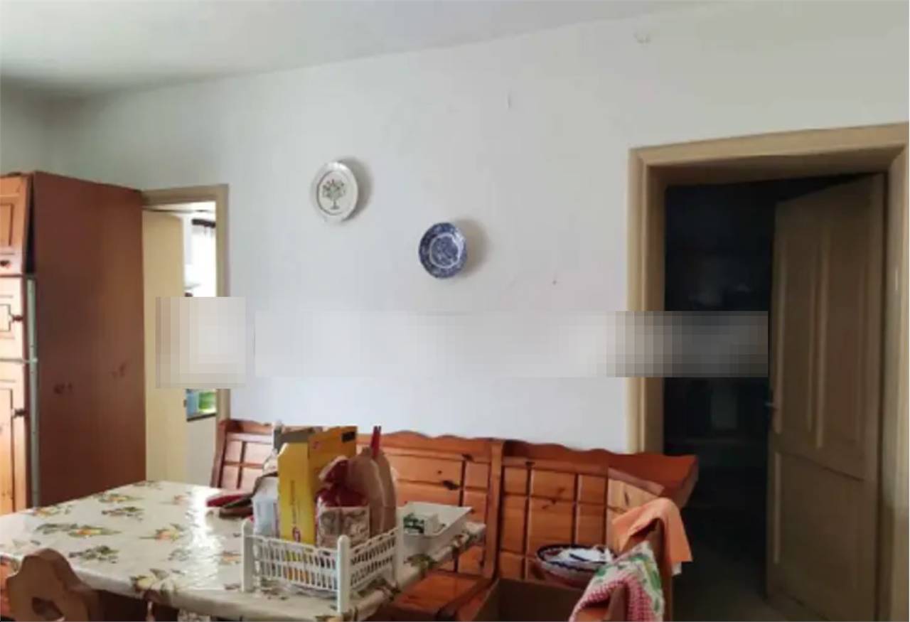 casa indipendente in vendita a Ponte nelle Alpi in zona Lizzona