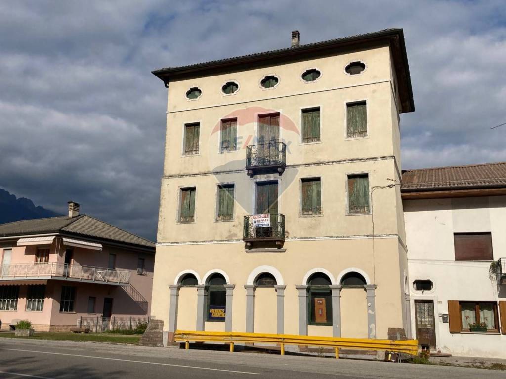 appartamento in vendita a Ponte nelle Alpi in zona La Secca