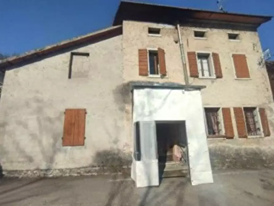 attico in vendita a Ponte nelle Alpi in zona Lizzona