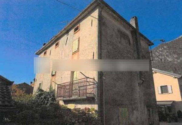 casa indipendente in vendita a Ponte nelle Alpi in zona Polpet