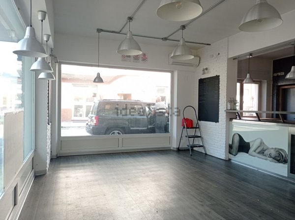 locale commerciale in vendita a Ponte nelle Alpi