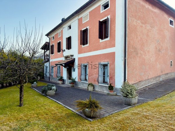 casa indipendente in vendita a Ponte nelle Alpi