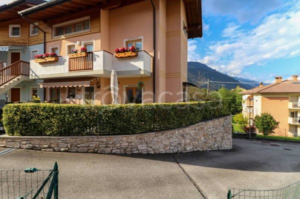 casa indipendente in vendita a Ponte nelle Alpi in zona Polpet