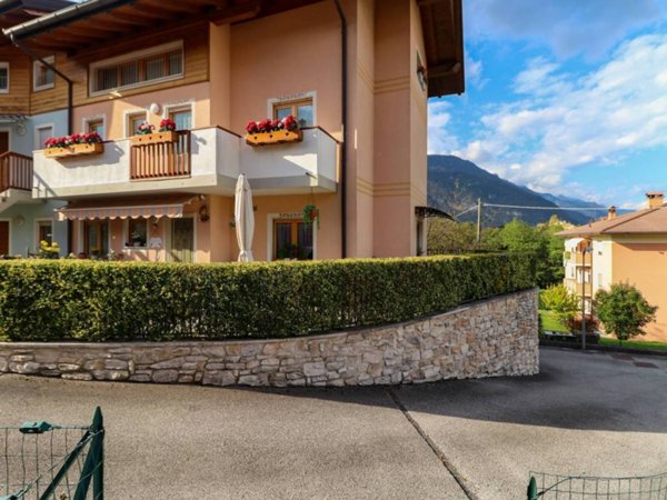 casa indipendente in vendita a Ponte nelle Alpi in zona Polpet