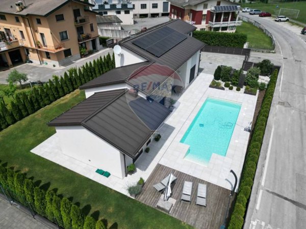 casa indipendente in vendita a Ponte nelle Alpi in zona Polpet