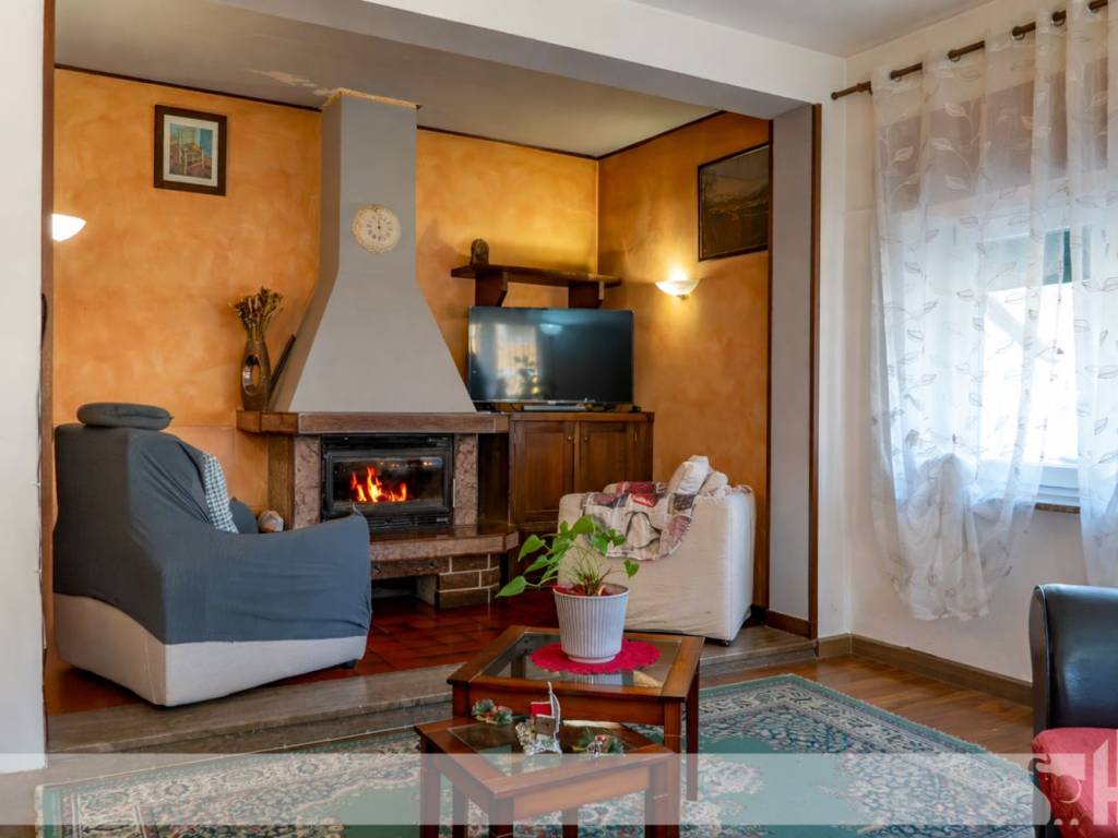 appartamento in vendita a Ponte nelle Alpi in zona Polpet