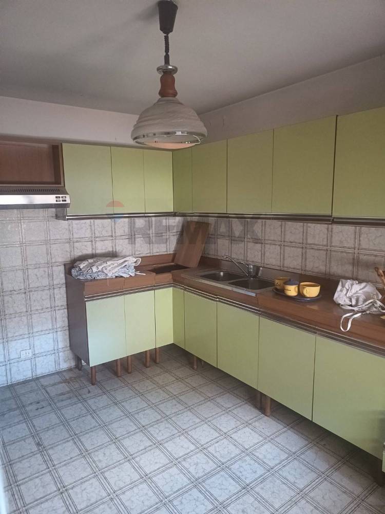 casa indipendente in vendita a Ponte nelle Alpi in zona Polpet