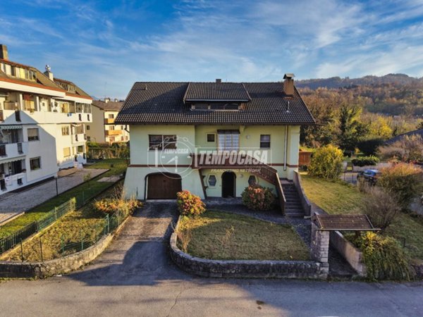 casa indipendente in vendita a Ponte nelle Alpi in zona Polpet