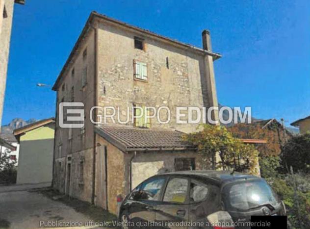 locale commerciale in vendita a Ponte nelle Alpi in zona Polpet