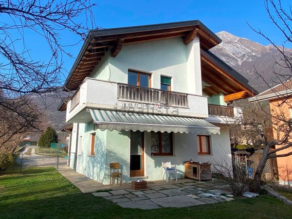 casa indipendente in vendita a Ponte nelle Alpi in zona Soccher