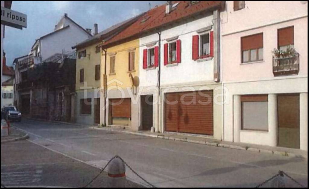 negozio in vendita a Ponte nelle Alpi in zona Polpet