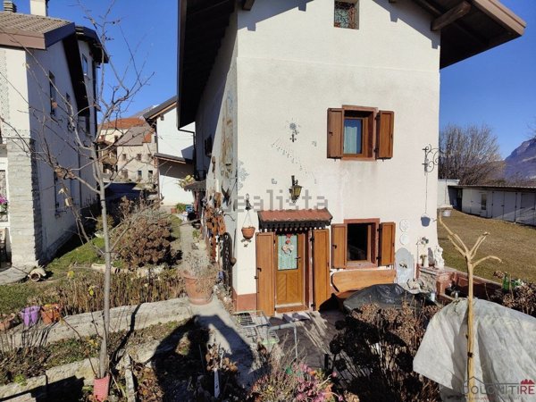 appartamento in vendita a Ponte nelle Alpi in zona Roncan