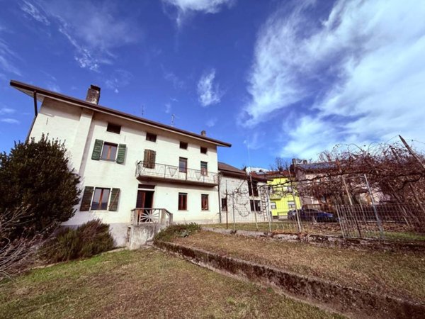 casa indipendente in vendita a Ponte nelle Alpi in zona Vich