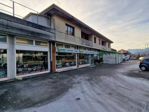 negozio in vendita a Ponte nelle Alpi in zona Polpet