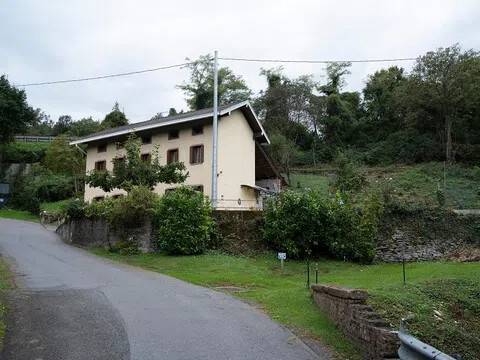 casa indipendente in vendita a Ponte nelle Alpi in zona Lizzona