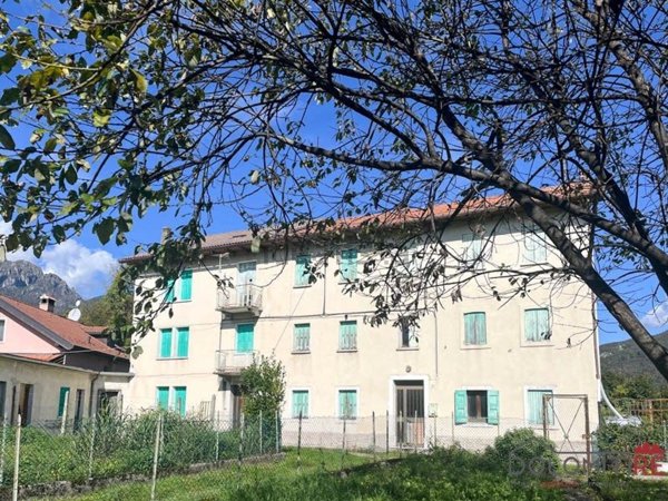 appartamento in vendita a Ponte nelle Alpi in zona Canevoi