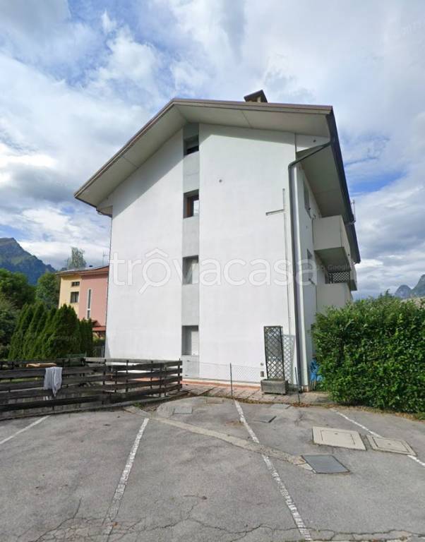 appartamento in vendita a Ponte nelle Alpi in zona Piaia