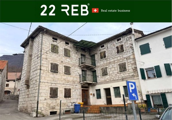 casa indipendente in vendita a Ponte nelle Alpi in zona Casan