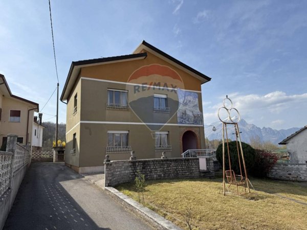 casa indipendente in vendita a Ponte nelle Alpi in zona Quantin