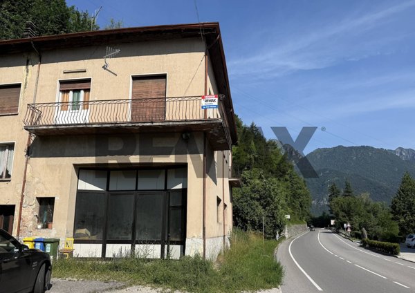 casa indipendente in vendita a Ponte nelle Alpi in zona Cadola