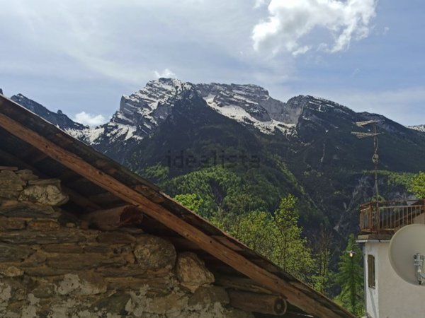casa indipendente in vendita a Rivamonte Agordino in zona Pedandola