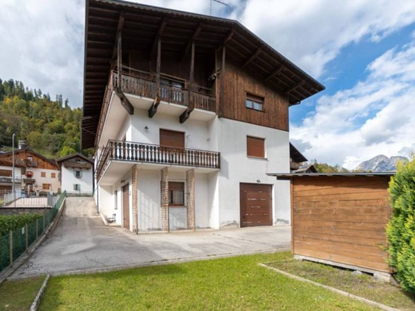 casa indipendente in vendita a Rivamonte Agordino in zona Rosson
