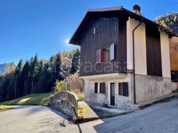 quadrivano in vendita a Rivamonte Agordino in zona Casera