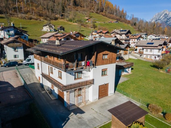 casa indipendente in vendita a Rivamonte Agordino in zona Rosson