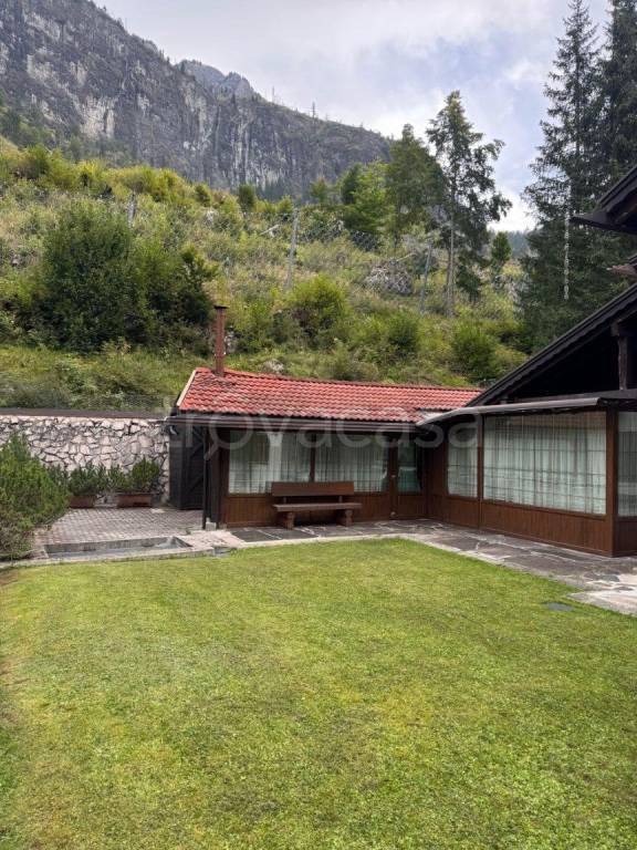 casa indipendente in vendita a Rocca Pietore
