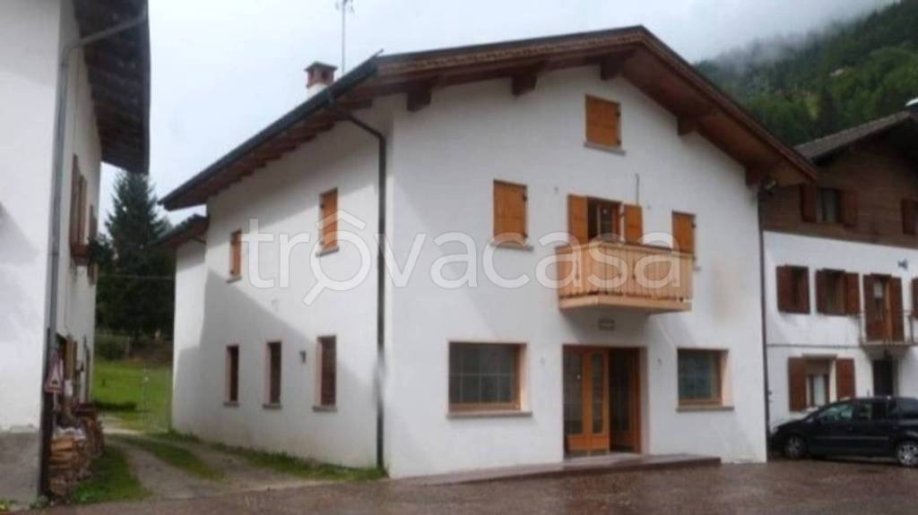 quadrivano in vendita a Rocca Pietore in zona Malga Ciapela