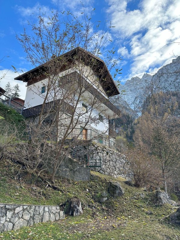 casa indipendente in vendita a Rocca Pietore