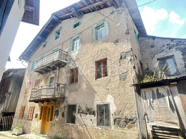 casa indipendente in vendita a Rocca Pietore in zona Caracoi