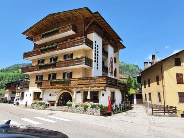 intera palazzina in vendita a Rocca Pietore in zona Digonera