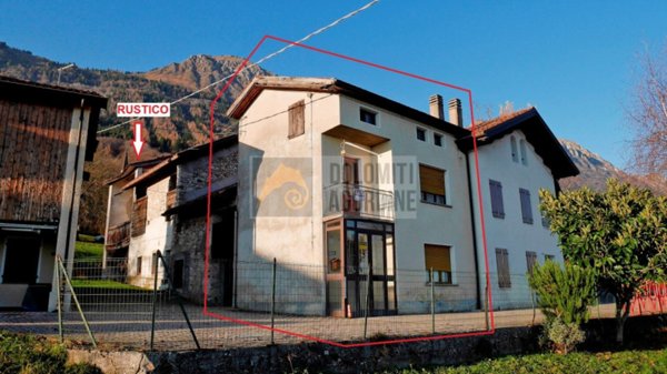 casa semindipendente in vendita a San Gregorio nelle Alpi in zona Roncoi