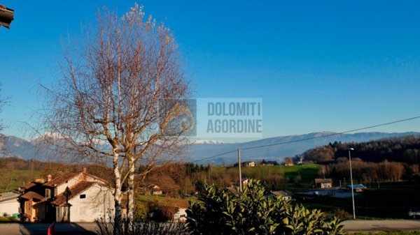 casa indipendente in vendita a San Gregorio nelle Alpi in zona Roncoi