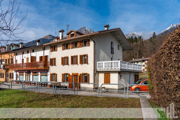 casa indipendente in vendita a San Gregorio nelle Alpi