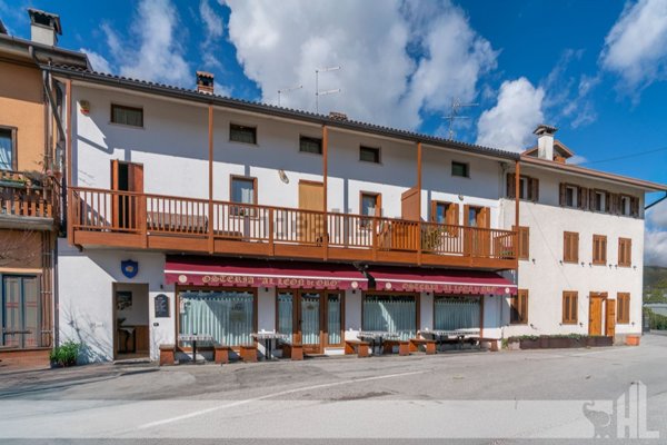 locale commerciale in vendita a San Gregorio nelle Alpi
