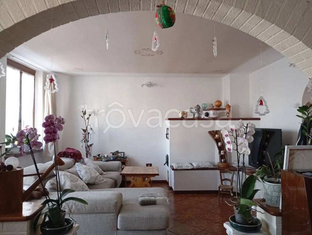 casa indipendente in vendita a San Gregorio nelle Alpi in zona Paderno