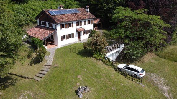 casa indipendente in vendita a San Gregorio nelle Alpi in zona Roncoi