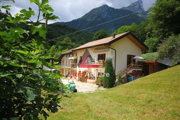 casa semindipendente in vendita a San Gregorio nelle Alpi