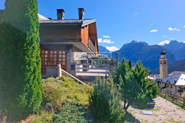 casa indipendente in vendita a San Nicolò di Comelico