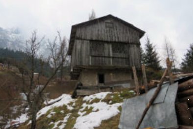 locale di sgombero in vendita a San Pietro di Cadore in zona Presenaio