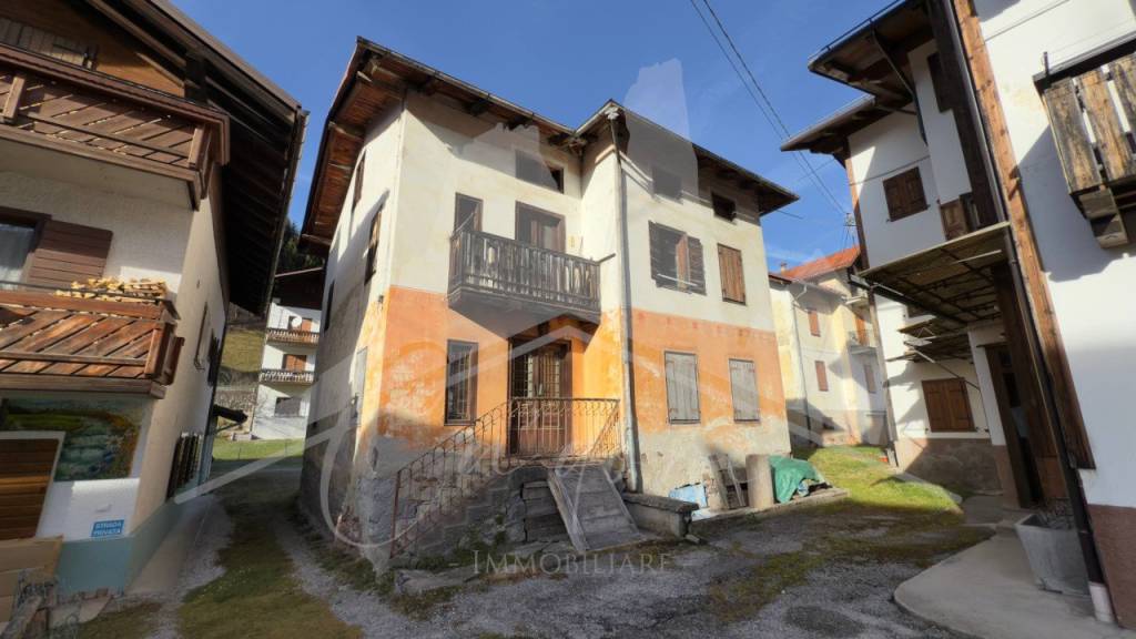 casa indipendente in vendita a San Pietro di Cadore